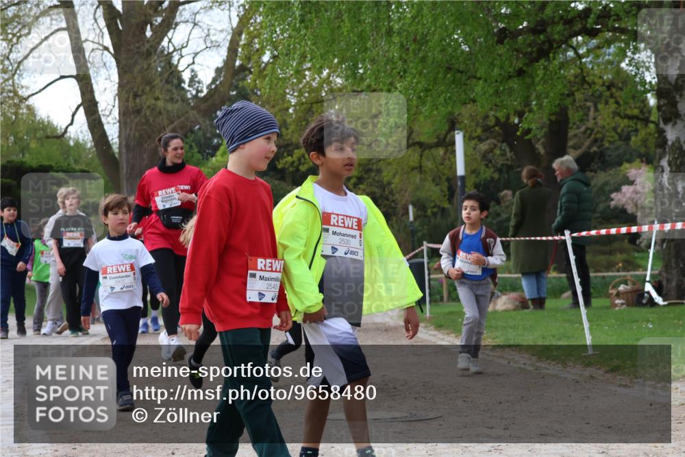 25.04.2026 - Das Zehntel Zöllner http://msf.ph/oto/9658480 25.04.2026 07:48:38 Laufen 230, 3437, 2545, 2530 meine-sportfotos.de