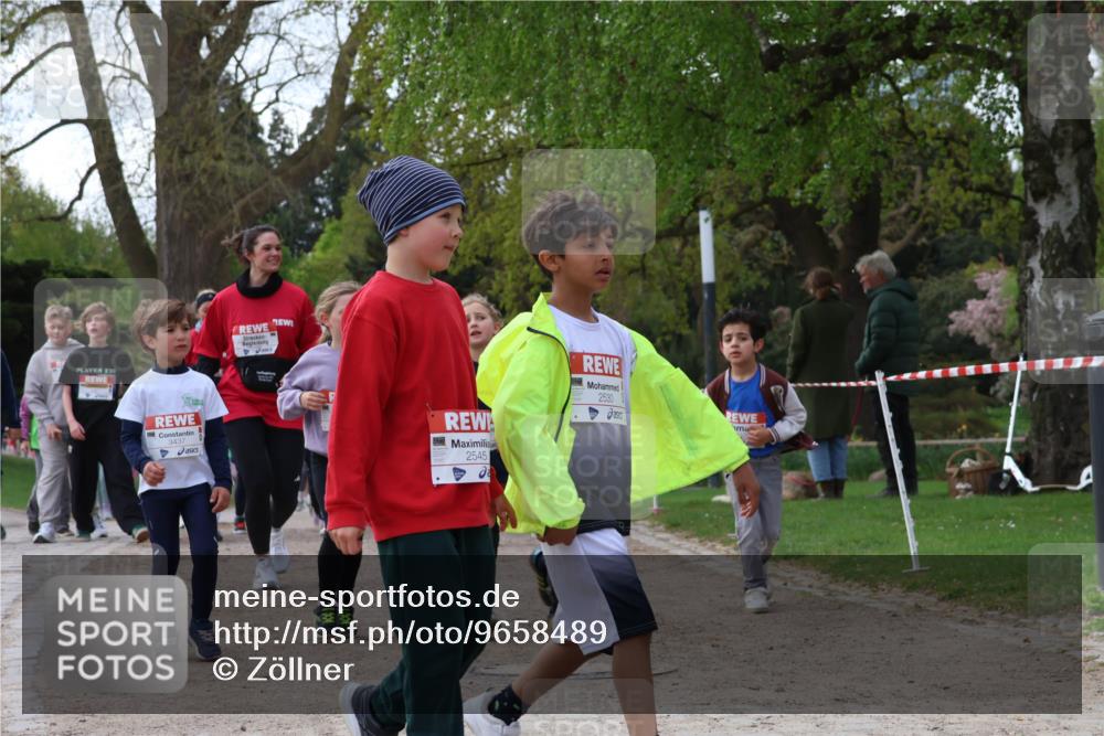 25.04.2026 - Das Zehntel Zöllner http://msf.ph/oto/9658489 25.04.2026 07:48:38 Laufen 230, 3437, 2545, 2530 meine-sportfotos.de