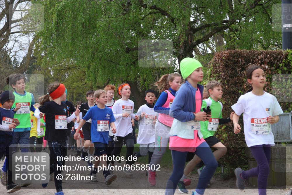 25.04.2026 - Das Zehntel Zöllner http://msf.ph/oto/9658502 25.04.2026 11:43:07 Laufen 10849, 11727, 11456, 1010, 11943 meine-sportfotos.de