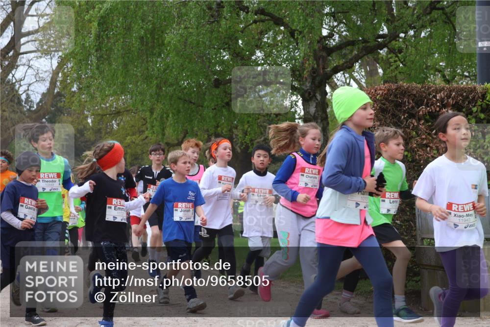 25.04.2026 - Das Zehntel Zöllner http://msf.ph/oto/9658505 25.04.2026 11:43:07 Laufen 10215, 10849, 11727, 1010, 11943 meine-sportfotos.de