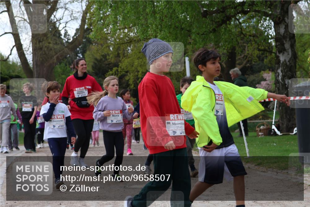 25.04.2026 - Das Zehntel Zöllner http://msf.ph/oto/9658507 25.04.2026 07:48:39 Laufen 230, 3437, 2545, 25 meine-sportfotos.de