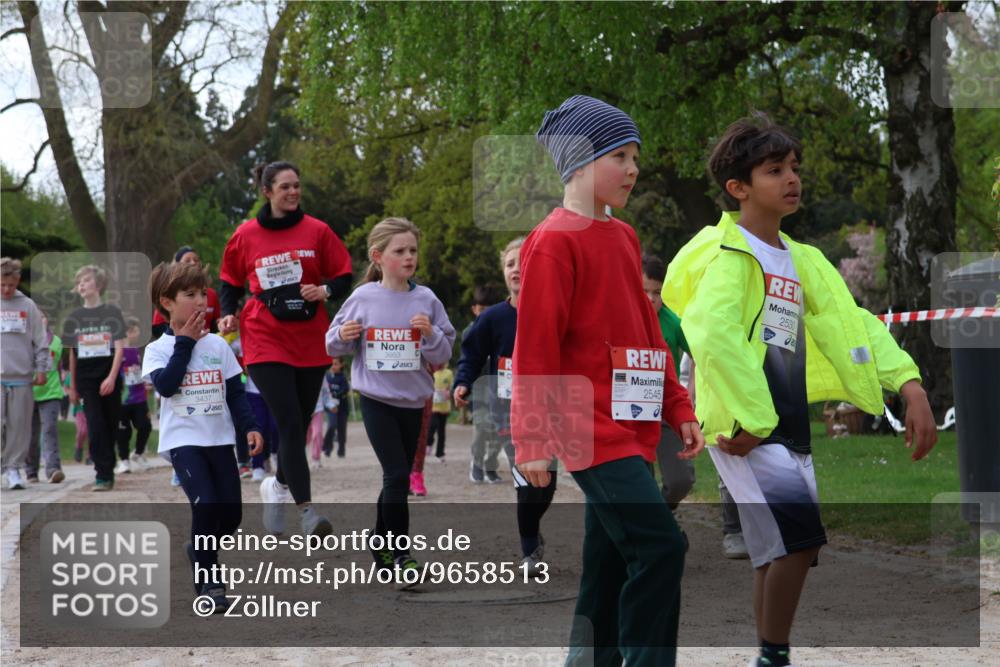 25.04.2026 - Das Zehntel Zöllner http://msf.ph/oto/9658513 25.04.2026 07:48:39 Laufen 231, 3437, 3953, 2545, 2530 meine-sportfotos.de