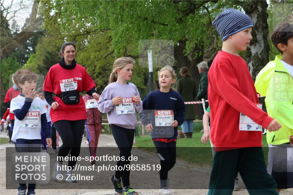 25.04.2026 - Das Zehntel Zöllner http://msf.ph/oto/9658519 25.04.2026 07:48:39 Laufen 3437, 3953, 3877 meine-sportfotos.de
