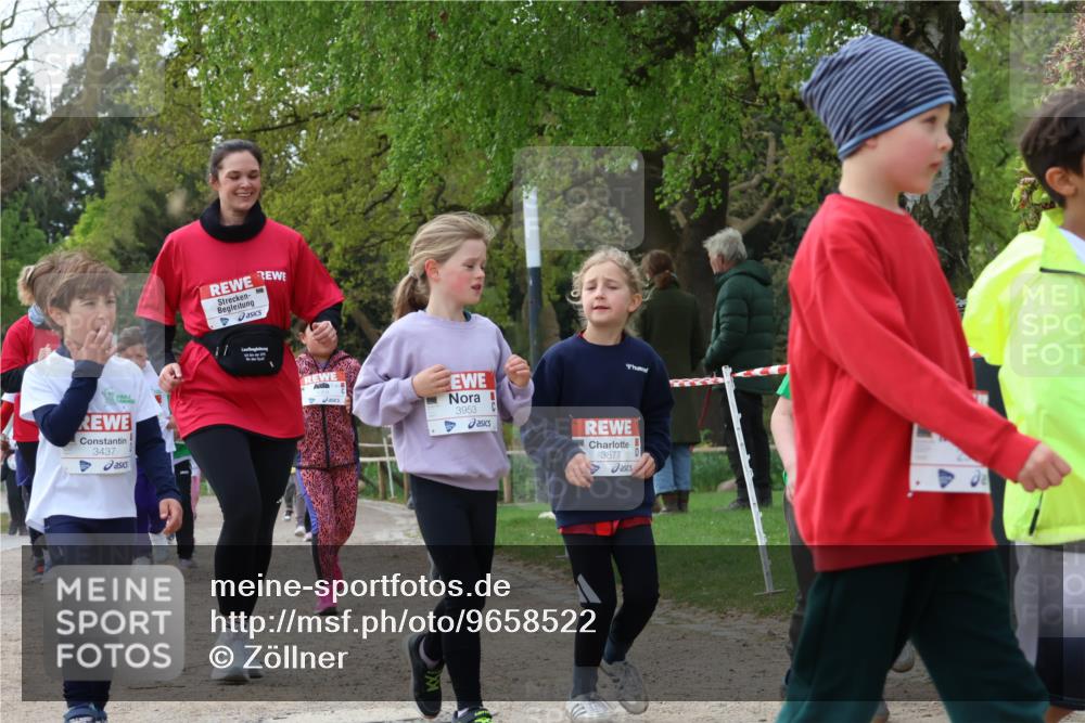 25.04.2026 - Das Zehntel Zöllner http://msf.ph/oto/9658522 25.04.2026 07:48:40 Laufen 3437, 3953, 3877 meine-sportfotos.de