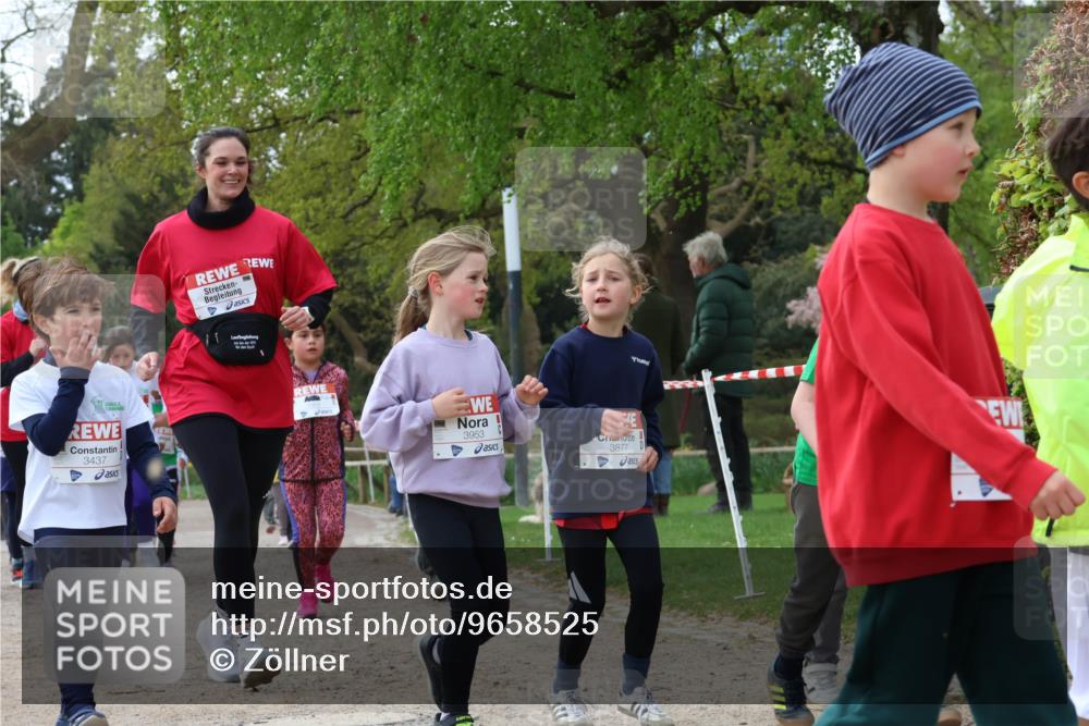 25.04.2026 - Das Zehntel Zöllner http://msf.ph/oto/9658525 25.04.2026 07:48:40 Laufen 3437, 3953, 3877 meine-sportfotos.de