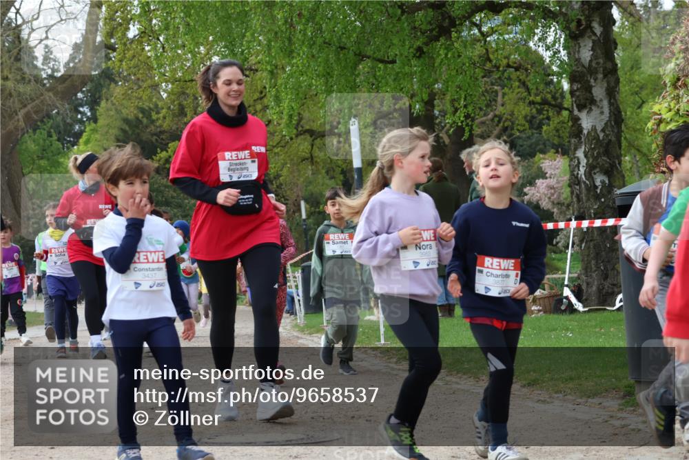 25.04.2026 - Das Zehntel Zöllner http://msf.ph/oto/9658537 25.04.2026 07:48:40 Laufen 3437, 3953, 3877 meine-sportfotos.de