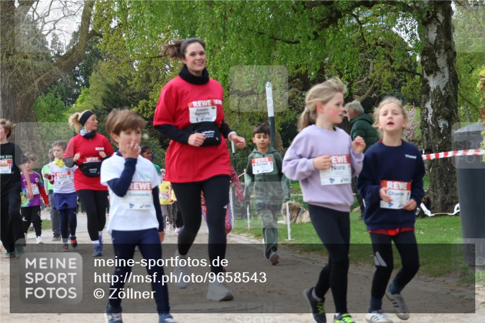 25.04.2026 - Das Zehntel Zöllner http://msf.ph/oto/9658543 25.04.2026 07:48:40 Laufen 230, 3437 meine-sportfotos.de