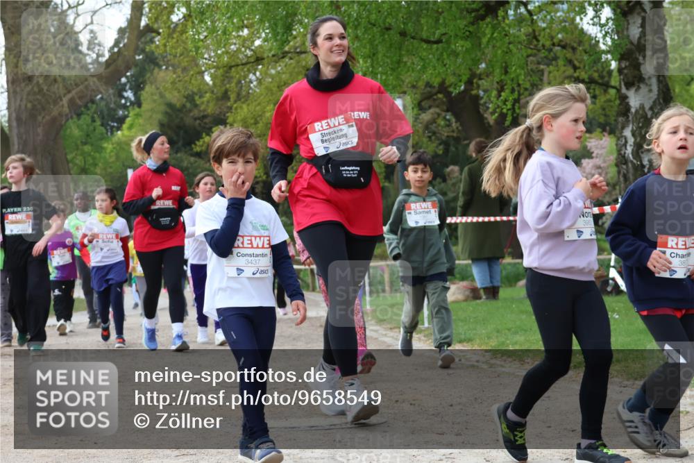25.04.2026 - Das Zehntel Zöllner http://msf.ph/oto/9658549 25.04.2026 07:48:40 Laufen 230, 3437, 3953, 38 meine-sportfotos.de
