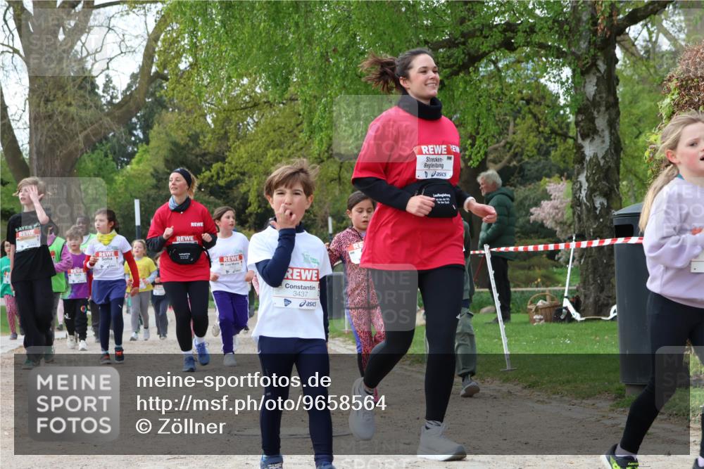 25.04.2026 - Das Zehntel Zöllner http://msf.ph/oto/9658564 25.04.2026 07:48:41 Laufen 3437 meine-sportfotos.de