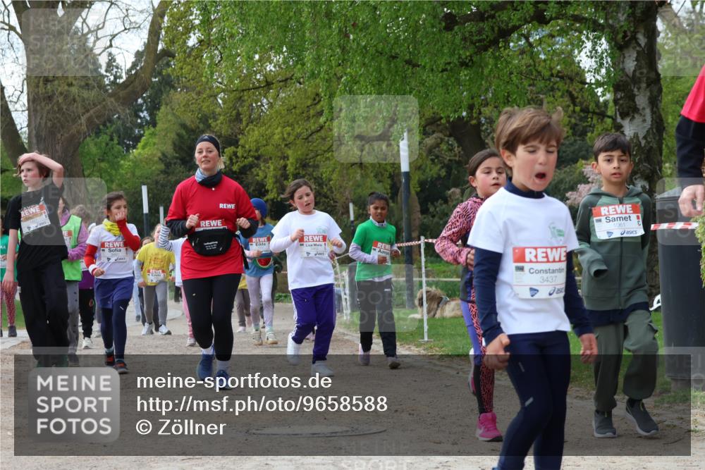 25.04.2026 - Das Zehntel Zöllner http://msf.ph/oto/9658588 25.04.2026 07:48:42 Laufen 3437, 1061 meine-sportfotos.de
