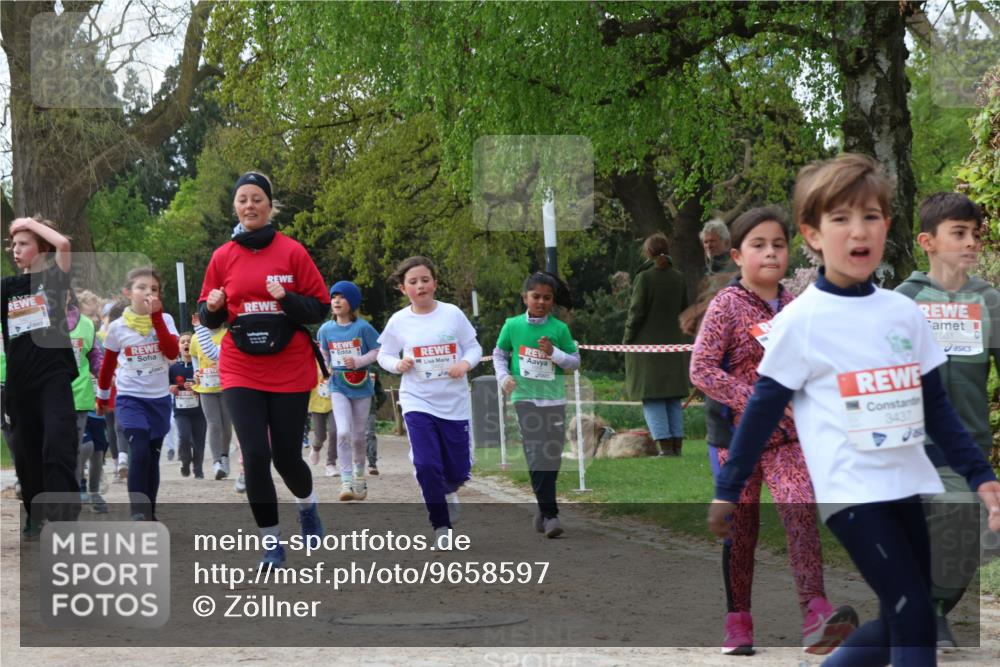 25.04.2026 - Das Zehntel Zöllner http://msf.ph/oto/9658597 25.04.2026 07:48:42 Laufen 1061, 3437 meine-sportfotos.de