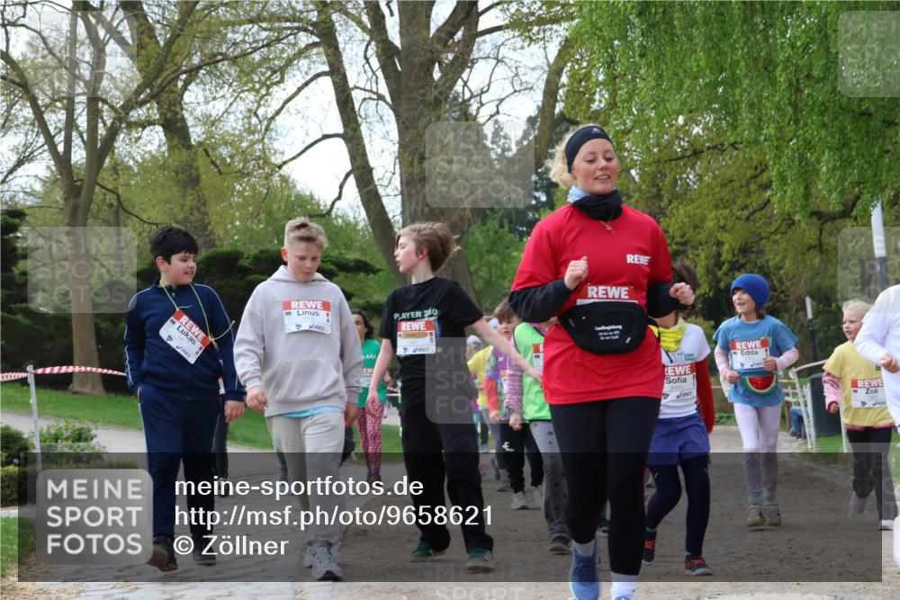 25.04.2026 - Das Zehntel Zöllner http://msf.ph/oto/9658621 25.04.2026 07:48:44 Laufen 230 meine-sportfotos.de