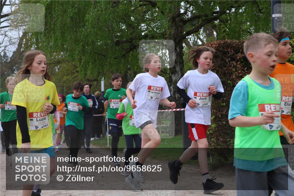25.04.2026 - Das Zehntel Zöllner http://msf.ph/oto/9658625 25.04.2026 11:43:10 Laufen 12308, 11923, 11934, 12456 meine-sportfotos.de
