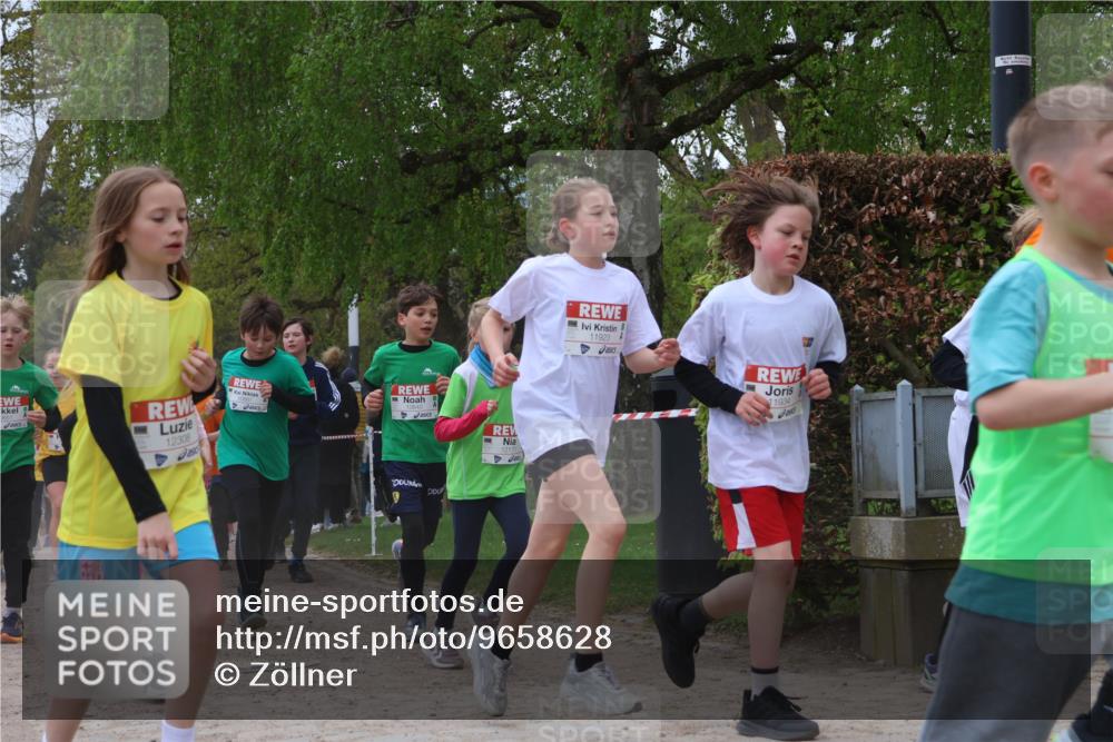 25.04.2026 - Das Zehntel Zöllner http://msf.ph/oto/9658628 25.04.2026 11:43:10 Laufen 12308, 12171, 11923, 11934 meine-sportfotos.de