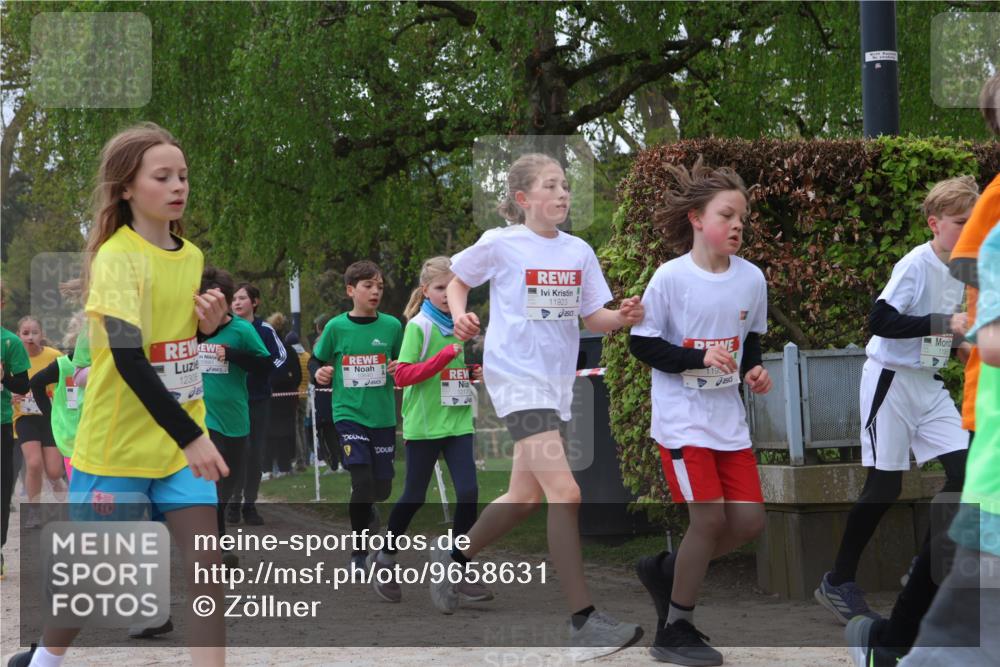 25.04.2026 - Das Zehntel Zöllner http://msf.ph/oto/9658631 25.04.2026 11:43:10 Laufen 12308, 10661, 11923, 201 meine-sportfotos.de