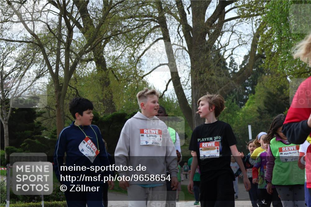 25.04.2026 - Das Zehntel Zöllner http://msf.ph/oto/9658654 25.04.2026 07:48:46 Laufen 1477, 1476, 230, 1427, 1360 meine-sportfotos.de