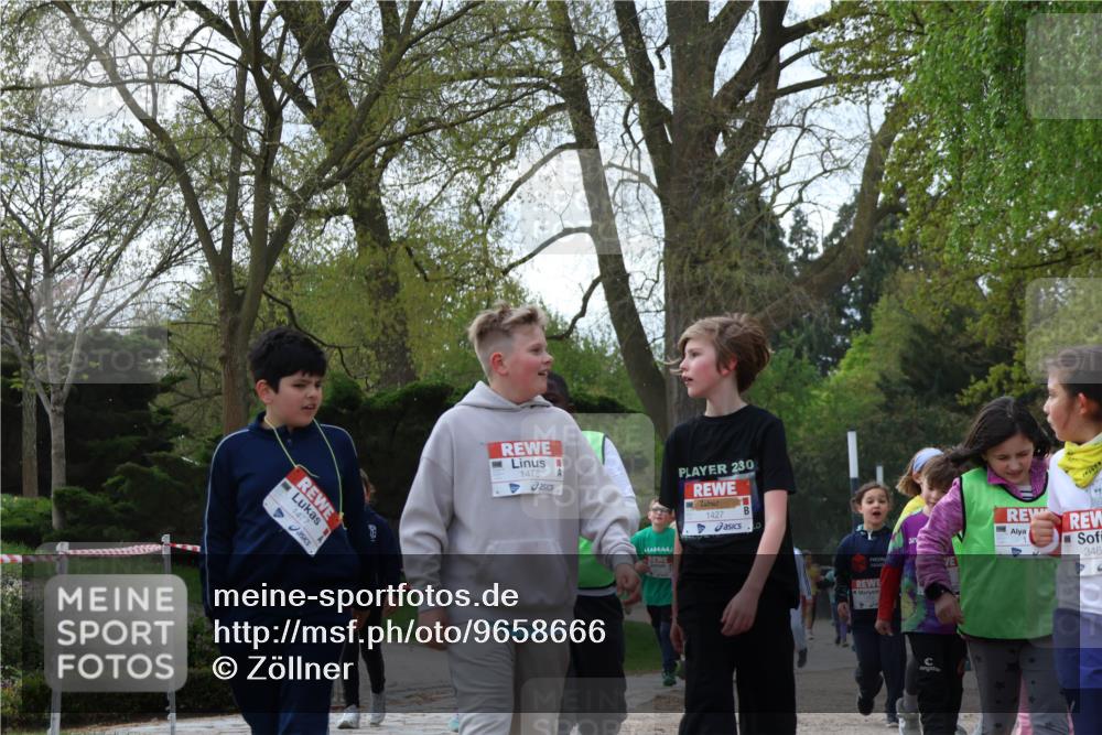 25.04.2026 - Das Zehntel Zöllner http://msf.ph/oto/9658666 25.04.2026 07:48:46 Laufen 1477, 1476, 230, 1427, 346 meine-sportfotos.de