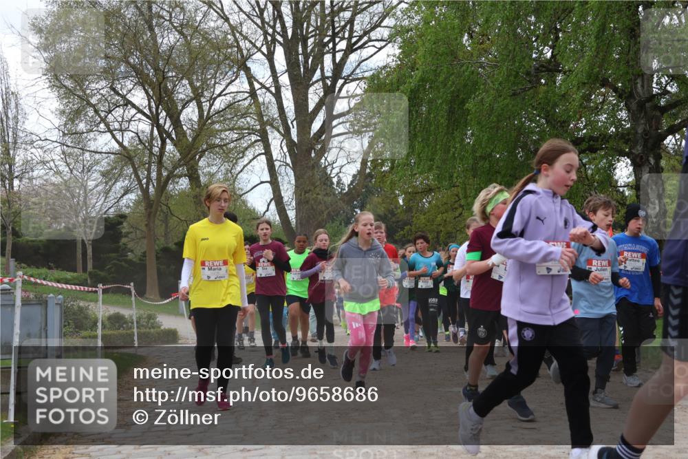 25.04.2026 - Das Zehntel Zöllner http://msf.ph/oto/9658686 25.04.2026 13:45:53 Laufen 16177 meine-sportfotos.de