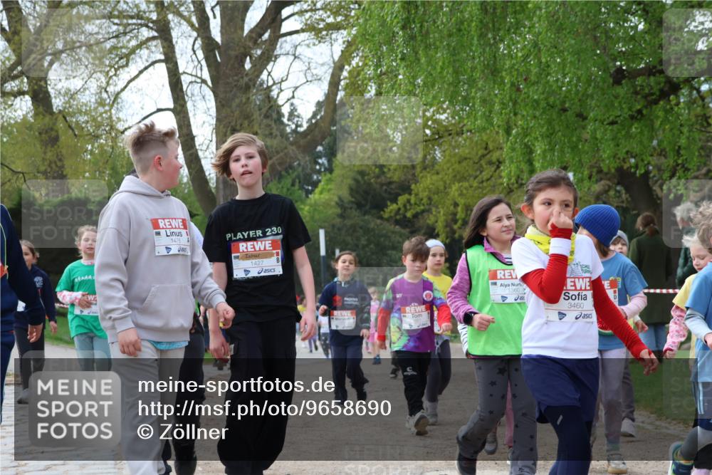 25.04.2026 - Das Zehntel Zöllner http://msf.ph/oto/9658690 25.04.2026 07:48:47 Laufen 1476, 230, 1427, 1360, 3460 meine-sportfotos.de