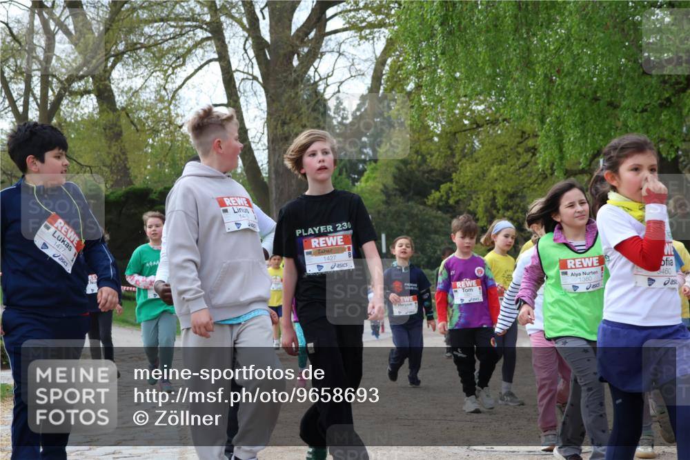 25.04.2026 - Das Zehntel Zöllner http://msf.ph/oto/9658693 25.04.2026 07:48:47 Laufen 1477, 1478, 230, 1427, 1360, 3460 meine-sportfotos.de