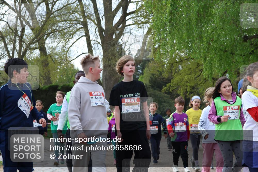 25.04.2026 - Das Zehntel Zöllner http://msf.ph/oto/9658696 25.04.2026 07:48:47 Laufen 1477, 4, 1478, 230, 1427, 1360 meine-sportfotos.de