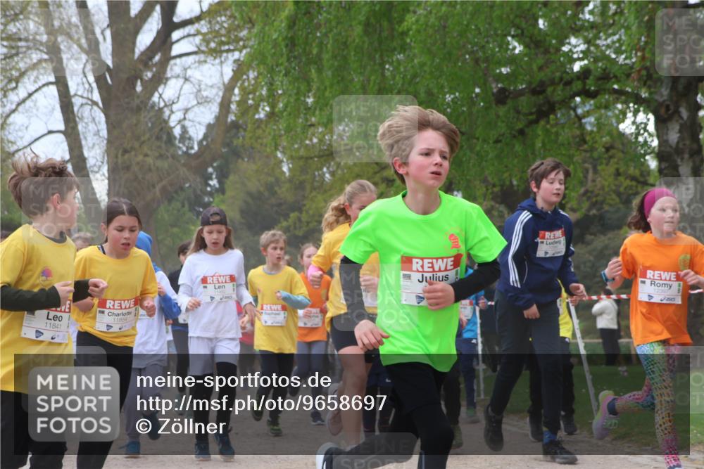 25.04.2026 - Das Zehntel Zöllner http://msf.ph/oto/9658697 25.04.2026 11:43:12 Laufen 11841, 11854, 12397 meine-sportfotos.de