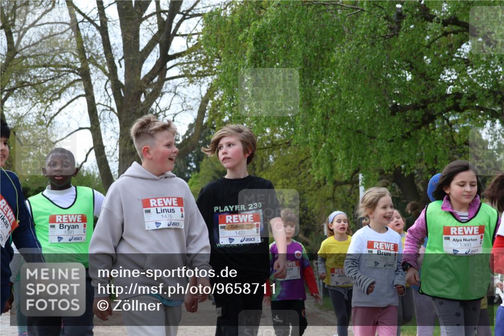 25.04.2026 - Das Zehntel Zöllner http://msf.ph/oto/9658711 25.04.2026 07:48:48 Laufen 1391, 1476, 230, 1427, 1500, 1360 meine-sportfotos.de
