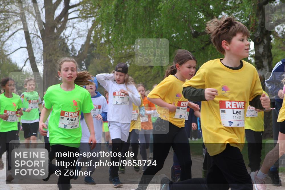 25.04.2026 - Das Zehntel Zöllner http://msf.ph/oto/9658724 25.04.2026 11:43:13 Laufen 12763, 1443, 11482, 1185, 11841, 12317 meine-sportfotos.de
