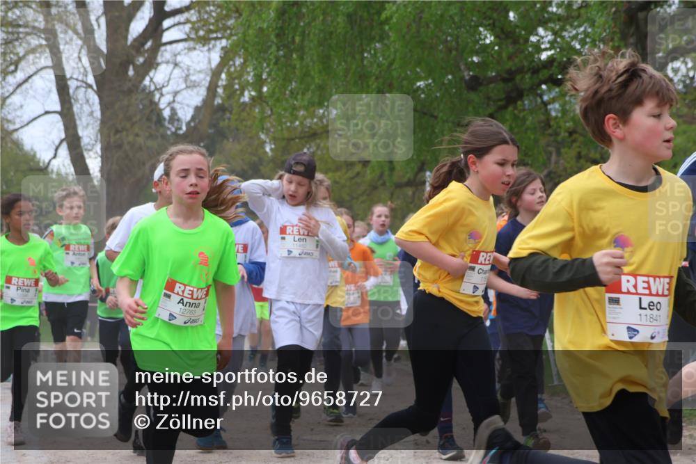 25.04.2026 - Das Zehntel Zöllner http://msf.ph/oto/9658727 25.04.2026 11:43:13 Laufen 12763, 11482, 119, 11841 meine-sportfotos.de