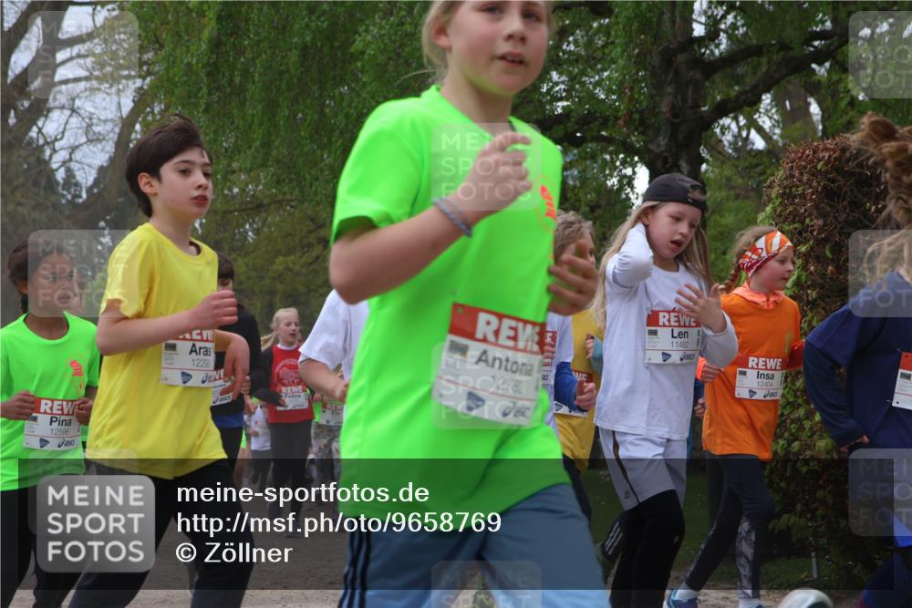 25.04.2026 - Das Zehntel Zöllner http://msf.ph/oto/9658769 25.04.2026 11:43:14 Laufen 12596, 12292, 12783, 250, 11482, 12404 meine-sportfotos.de