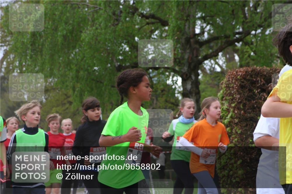 25.04.2026 - Das Zehntel Zöllner http://msf.ph/oto/9658802 25.04.2026 11:43:15 Laufen 10409, 0172683, 1249, 12 meine-sportfotos.de
