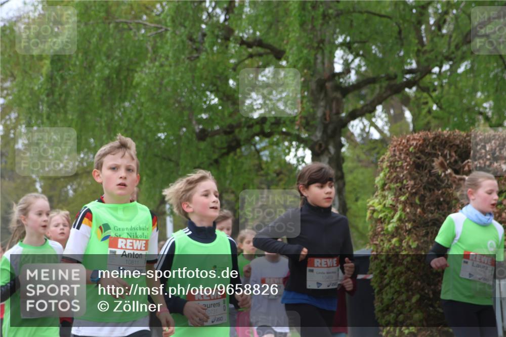 25.04.2026 - Das Zehntel Zöllner http://msf.ph/oto/9658826 25.04.2026 11:43:16 Laufen 12125, 10811, 0731, 10469, 250, 12208 meine-sportfotos.de