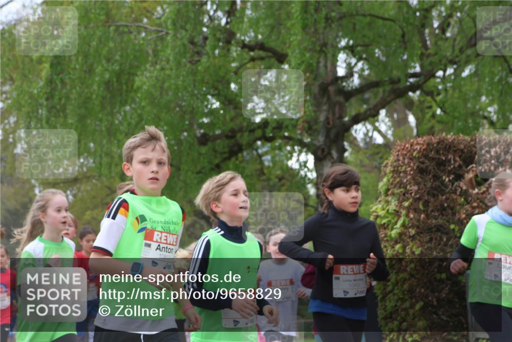 25.04.2026 - Das Zehntel Zöllner http://msf.ph/oto/9658829 25.04.2026 11:43:16 Laufen 1212, 10811, 10469, 250 meine-sportfotos.de