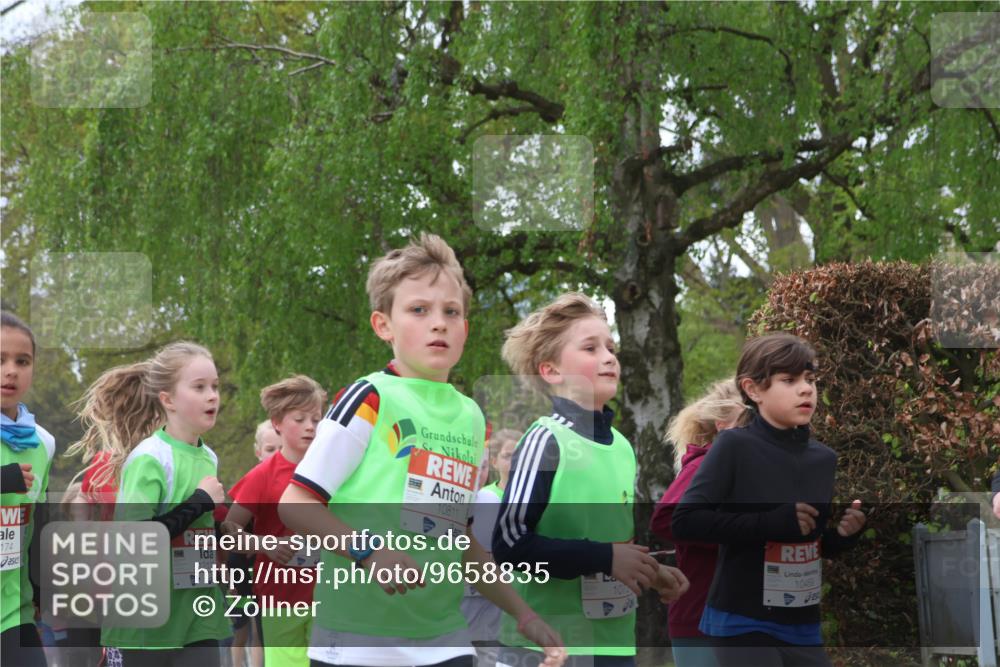 25.04.2026 - Das Zehntel Zöllner http://msf.ph/oto/9658835 25.04.2026 11:43:16 Laufen 174, 12125, 1026, 10811, 50, 10, 10469 meine-sportfotos.de