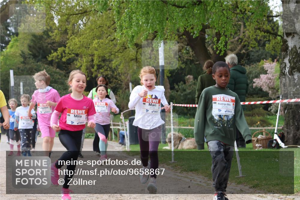 25.04.2026 - Das Zehntel Zöllner http://msf.ph/oto/9658867 25.04.2026 07:48:56 Laufen 3732, 3735, 2535 meine-sportfotos.de
