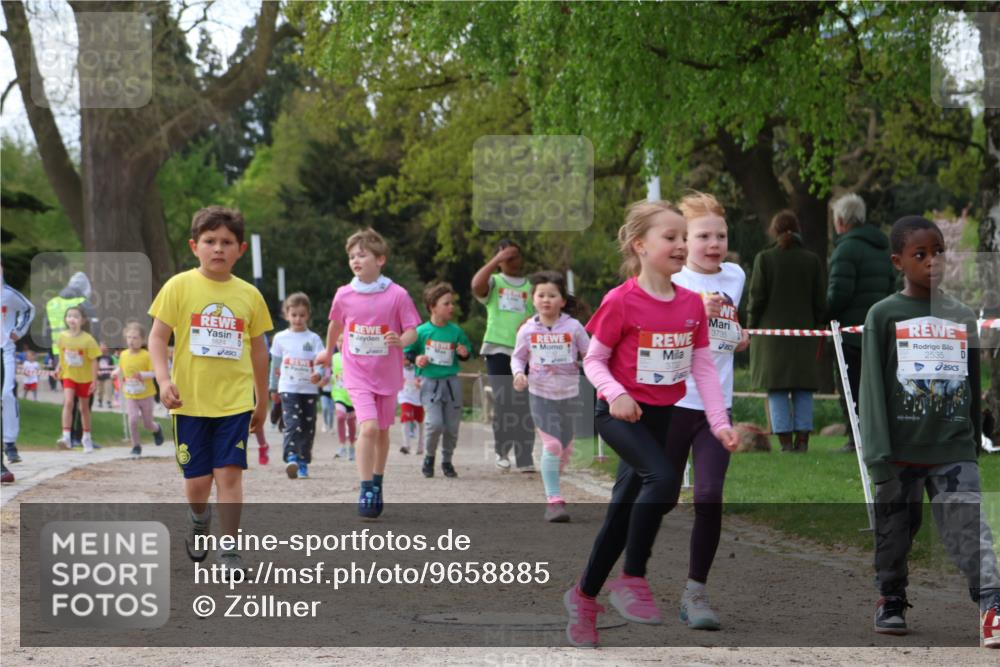 25.04.2026 - Das Zehntel Zöllner http://msf.ph/oto/9658885 25.04.2026 07:48:57 Laufen 13, 3722, 3735, 2535 meine-sportfotos.de