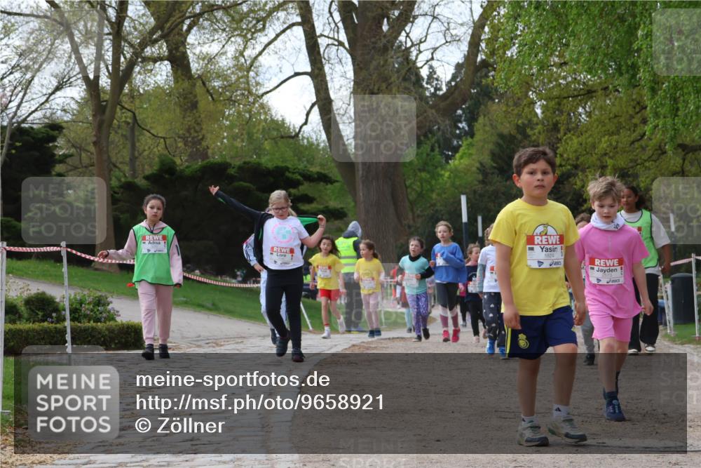 25.04.2026 - Das Zehntel Zöllner http://msf.ph/oto/9658921 25.04.2026 07:48:58 Laufen 1524 meine-sportfotos.de