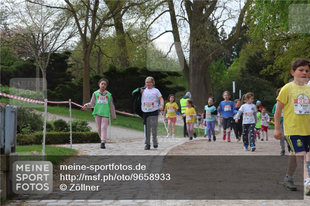 25.04.2026 - Das Zehntel Zöllner http://msf.ph/oto/9658933 25.04.2026 07:48:59 Laufen 1524 meine-sportfotos.de