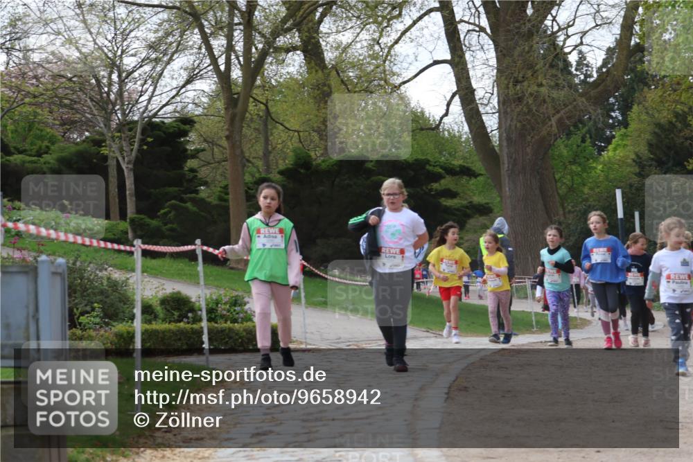 25.04.2026 - Das Zehntel Zöllner http://msf.ph/oto/9658942 25.04.2026 07:48:59 Laufen  meine-sportfotos.de
