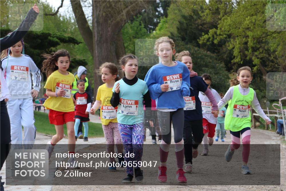 25.04.2026 - Das Zehntel Zöllner http://msf.ph/oto/9659047 25.04.2026 07:49:04 Laufen 2243, 2700, 3754, 3772, 1072 meine-sportfotos.de