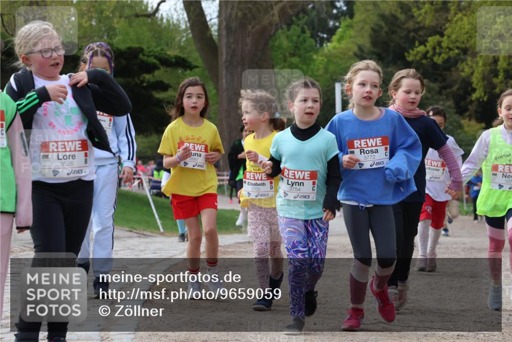 25.04.2026 - Das Zehntel Zöllner http://msf.ph/oto/9659059 25.04.2026 07:49:04 Laufen 3586, 2687, 2700, 3754, 3772, 107 meine-sportfotos.de
