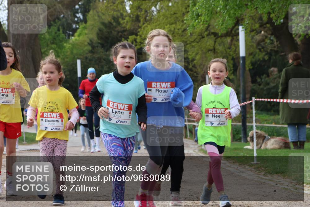25.04.2026 - Das Zehntel Zöllner http://msf.ph/oto/9659089 25.04.2026 07:49:05 Laufen 2687, 2700, 3754, 3772, 1072 meine-sportfotos.de