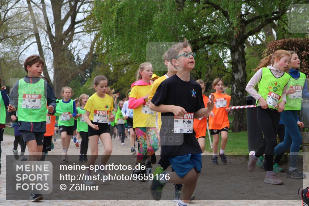 25.04.2026 - Das Zehntel Zöllner http://msf.ph/oto/9659126 25.04.2026 11:43:29 Laufen 10852, 11709, 1940, 12017 meine-sportfotos.de