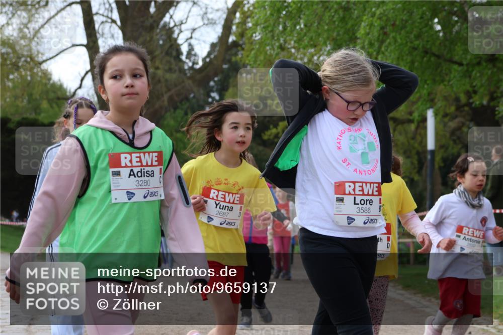 25.04.2026 - Das Zehntel Zöllner http://msf.ph/oto/9659137 25.04.2026 07:49:08 Laufen 3280, 3586, 2687, 2832 meine-sportfotos.de