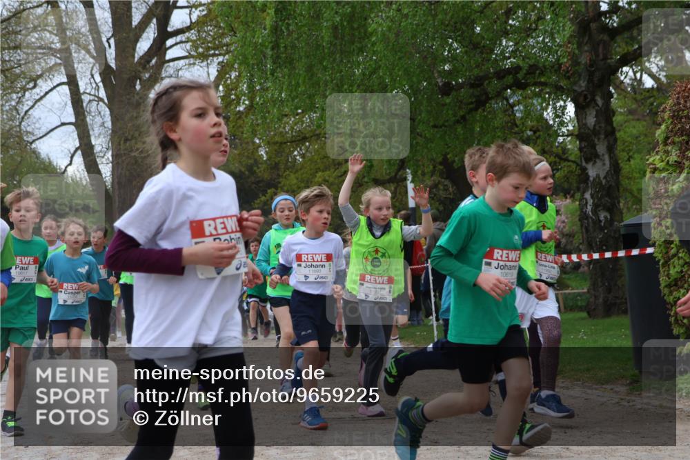 25.04.2026 - Das Zehntel Zöllner http://msf.ph/oto/9659225 25.04.2026 11:43:32 Laufen 10617, 11306, 11893, 11997, 10619 meine-sportfotos.de