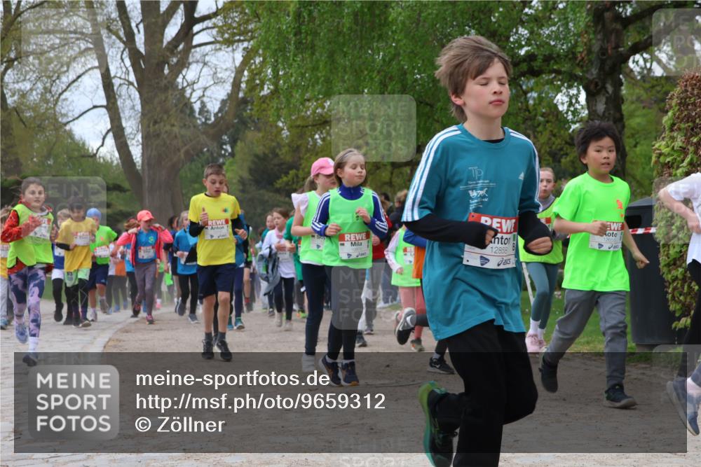 25.04.2026 - Das Zehntel Zöllner http://msf.ph/oto/9659312 25.04.2026 11:43:35 Laufen 12655, 80, 10805, 12858, 285 meine-sportfotos.de