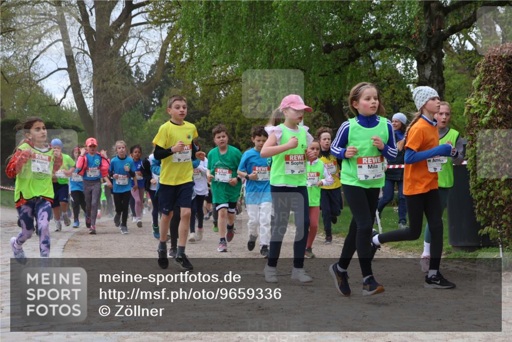 25.04.2026 - Das Zehntel Zöllner http://msf.ph/oto/9659336 25.04.2026 11:43:36 Laufen 12010, 10831, 10805 meine-sportfotos.de