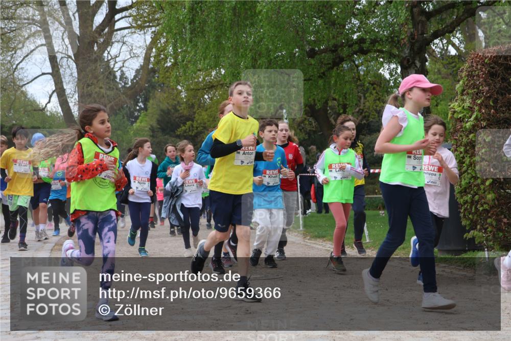 25.04.2026 - Das Zehntel Zöllner http://msf.ph/oto/9659366 25.04.2026 11:43:37 Laufen 19, 12240, 4, 108 meine-sportfotos.de