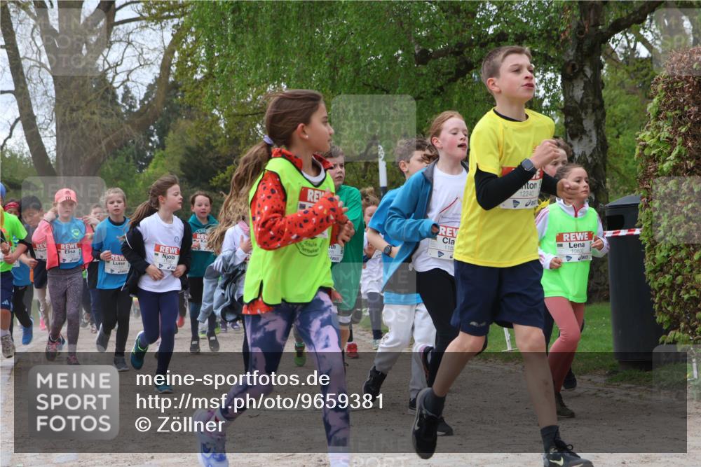 25.04.2026 - Das Zehntel Zöllner http://msf.ph/oto/9659381 25.04.2026 11:43:37 Laufen 11081, 115, 12240, 10802 meine-sportfotos.de