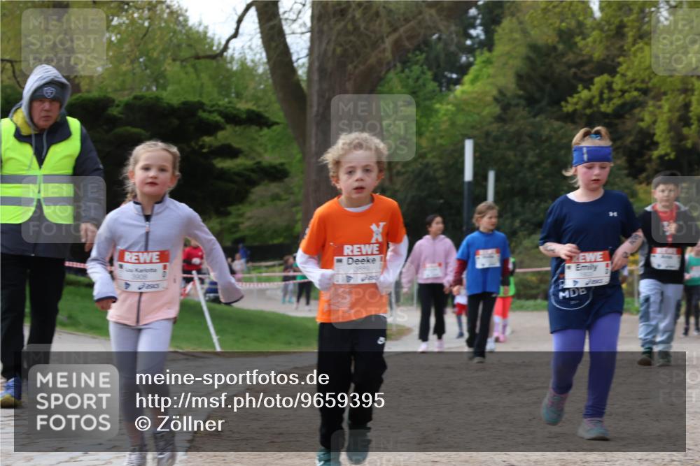 25.04.2026 - Das Zehntel Zöllner http://msf.ph/oto/9659395 25.04.2026 07:49:18 Laufen 3908, 3889 meine-sportfotos.de